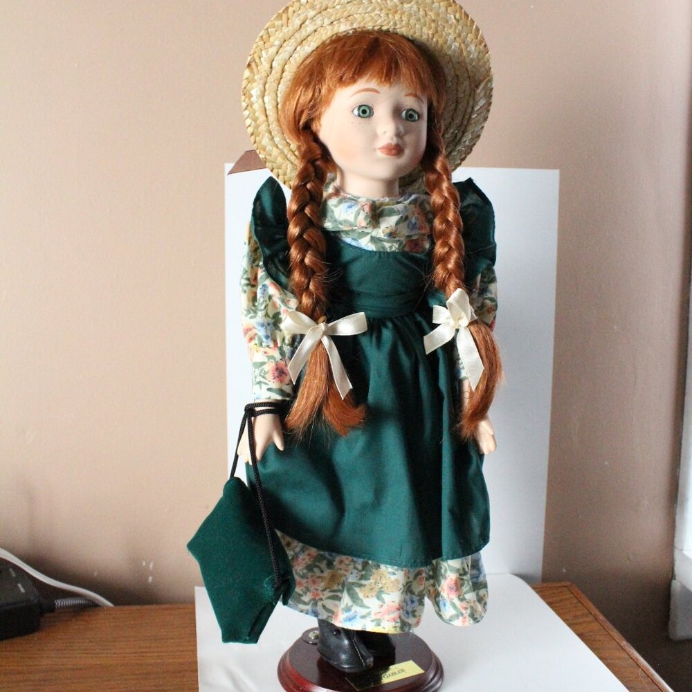 Anne Of Green Gables Heritage Edition Porcelain Doll 16"